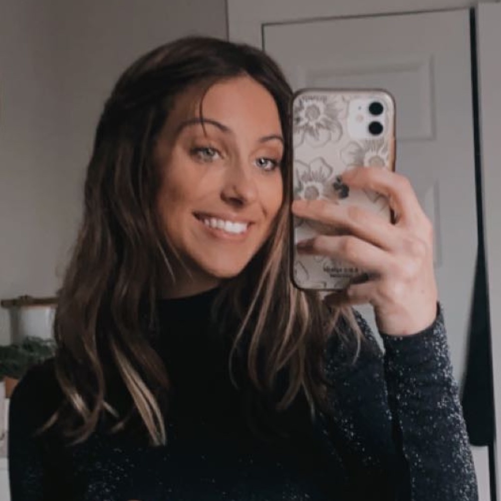 Meet your Posher, Adri